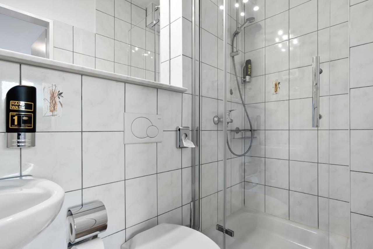 Apartment 4, Direkt Am Bahnhof อาเคิน ภายนอก รูปภาพ